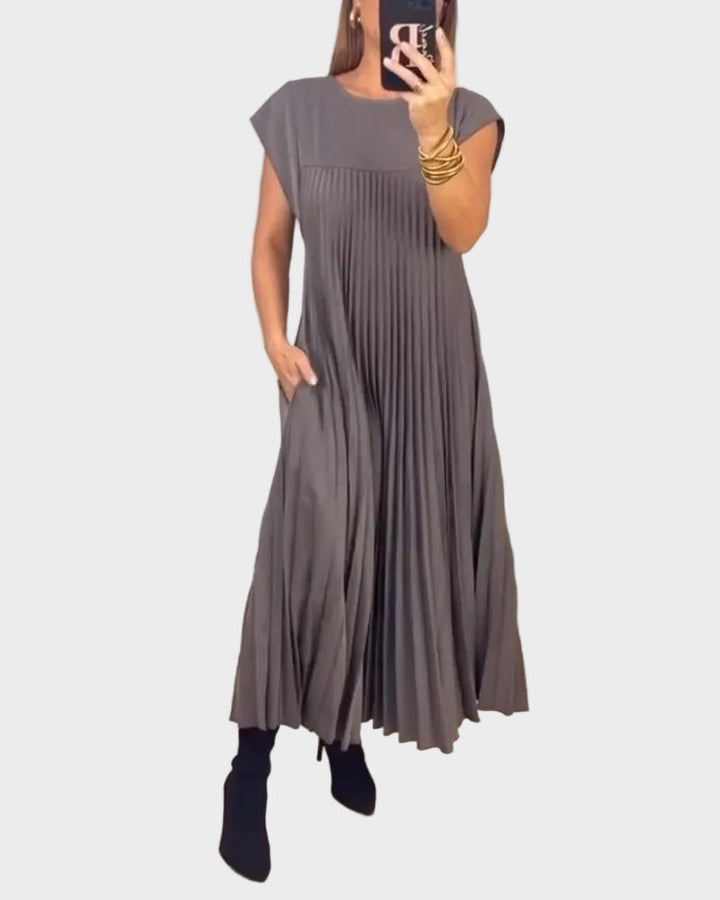 Sally | Classic Dress