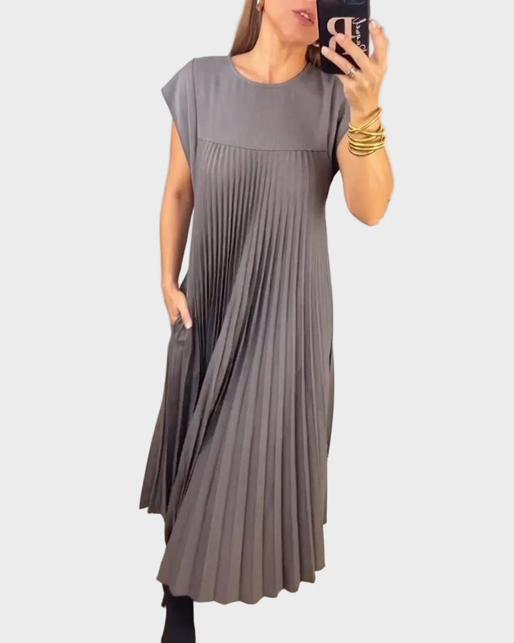 Sally | Classic Dress